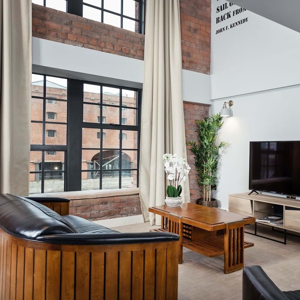 imgi_30_tobacco-warehouse-oct2019-1