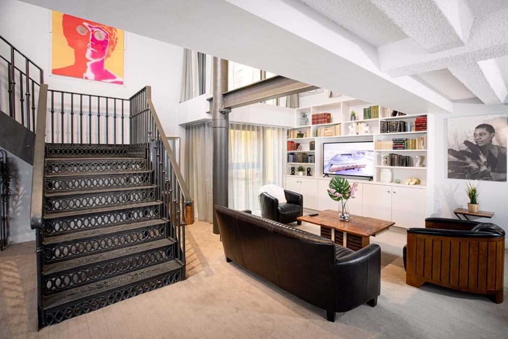 imgi_41_tobacco-warehouse-oct2019-162